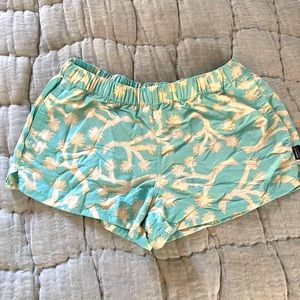Patagonia board shorts NWOT
